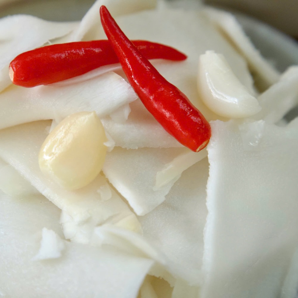măng ngâm ớt tỏi - Ảnh 9