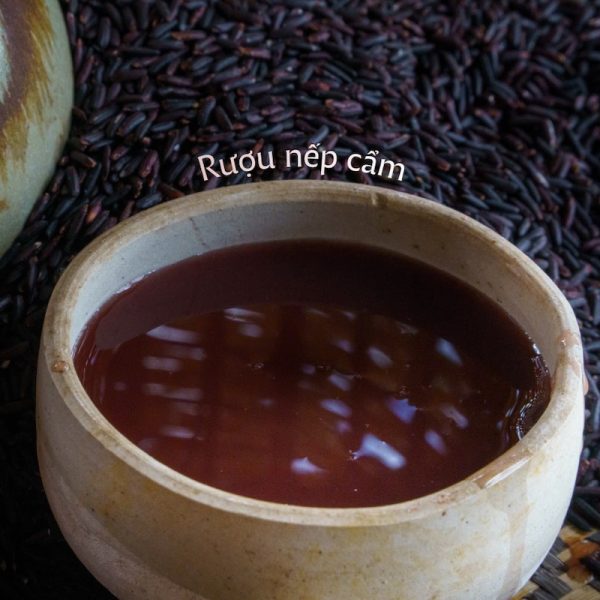 rượu nếp cẩm men truyền thống